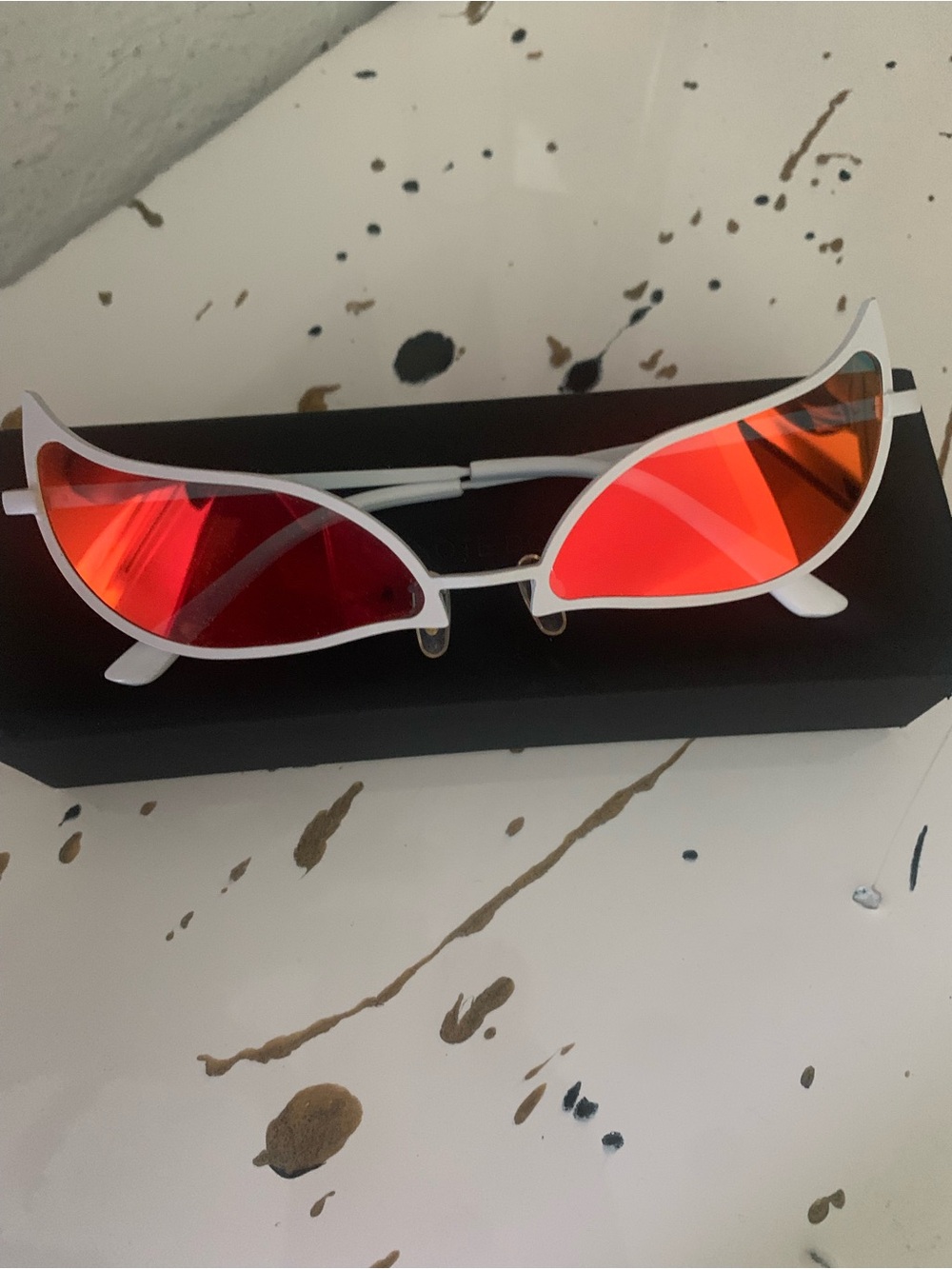 DONQUIXOTE DOFLAMINGO collectable luxury glasses